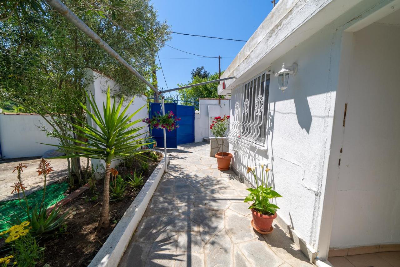 Little Villa - Walk To The Beach Thessaloniki Exterior photo