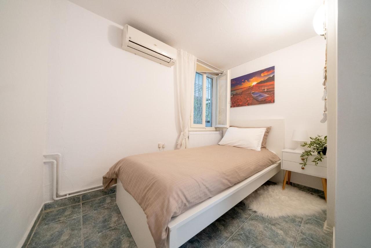 Little Villa - Walk To The Beach Thessaloniki Exterior photo
